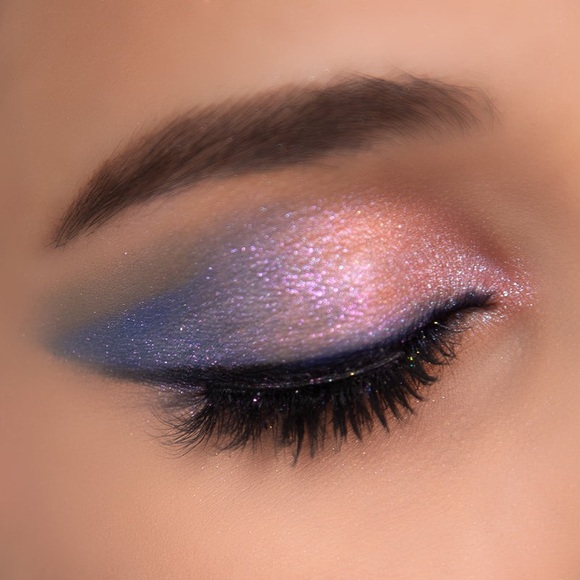 Starstruck Chrome Loose Glitter Powder Color Shifting for Eyes and Face Nomadic - Picture 2 of 5